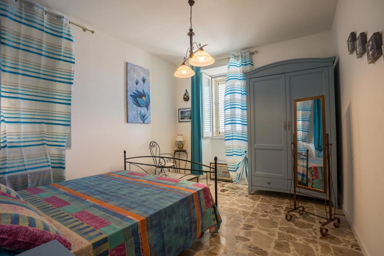 Maniace Sea View Apartment By Ortigia Apartments Syracuse Eksteriør billede